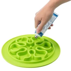 Trixie Slow Feed Foot Mat - Silicone -Happy Pet Shop 213497 trixie futtermatte slowfeed silikon 24cm hs 08 5