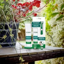 Vet's Best® Dental Care Set For Dogs -Happy Pet Shop v317310 vetsbest dentalcare kit hs 06 8